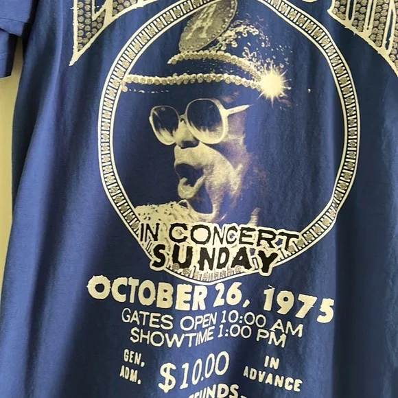 Urban Outfitters Elton John Graphic Tee Size S - Picture 3 of 4